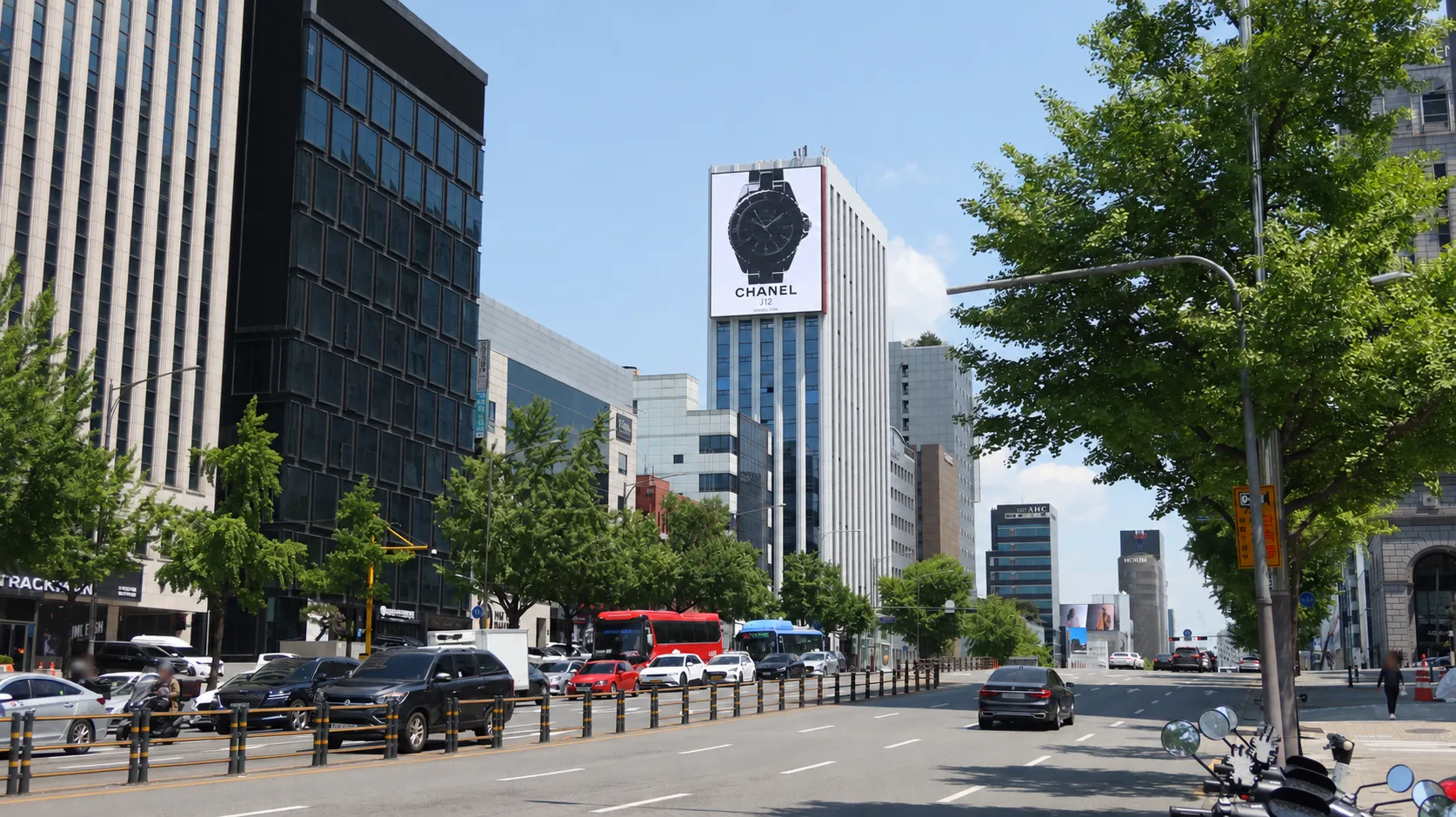 Dosan-daero Gangnam Building · STREET VIEW