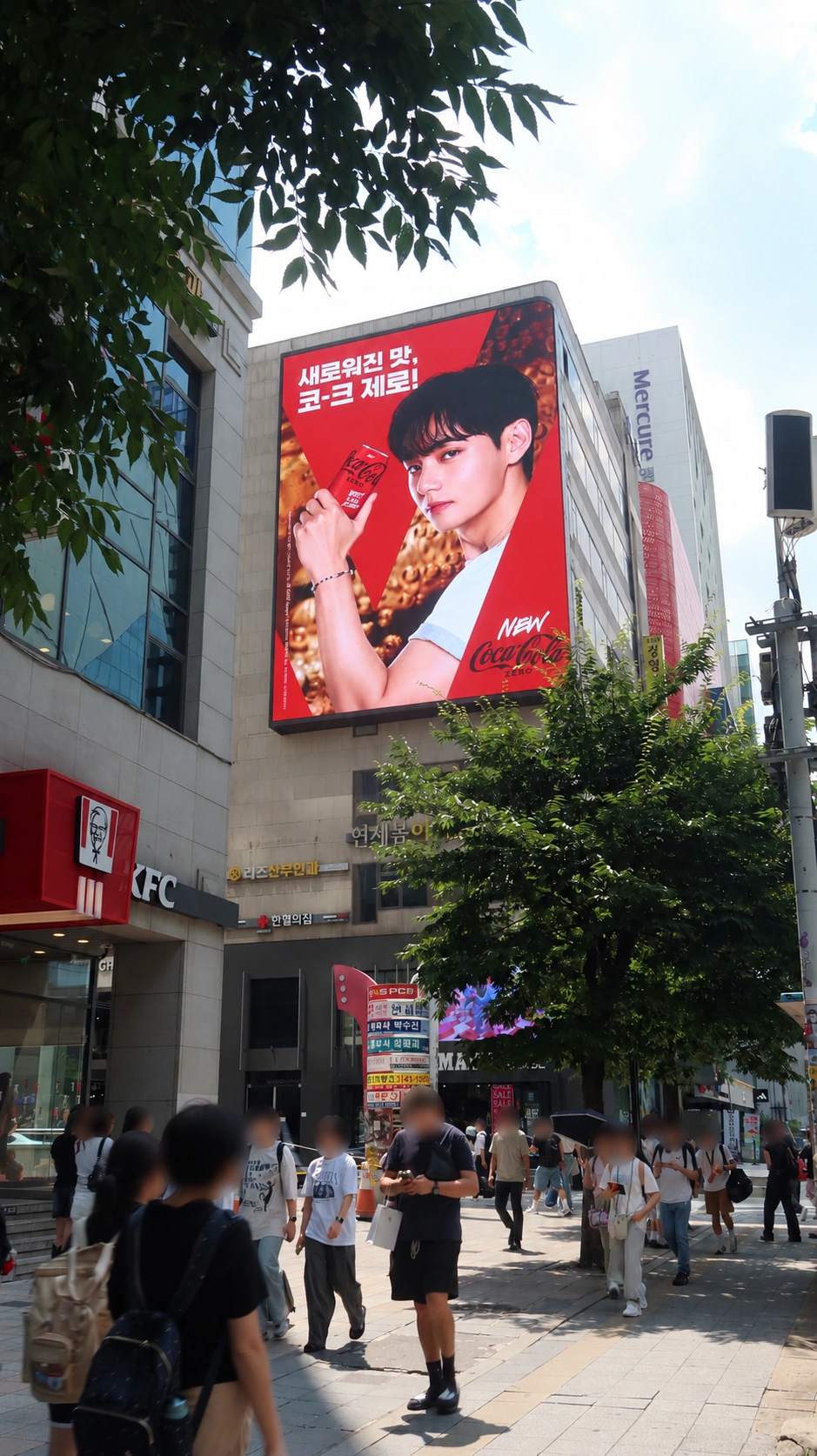 Hongik University Station NINE Billboard · Close onsite view at Exit 9