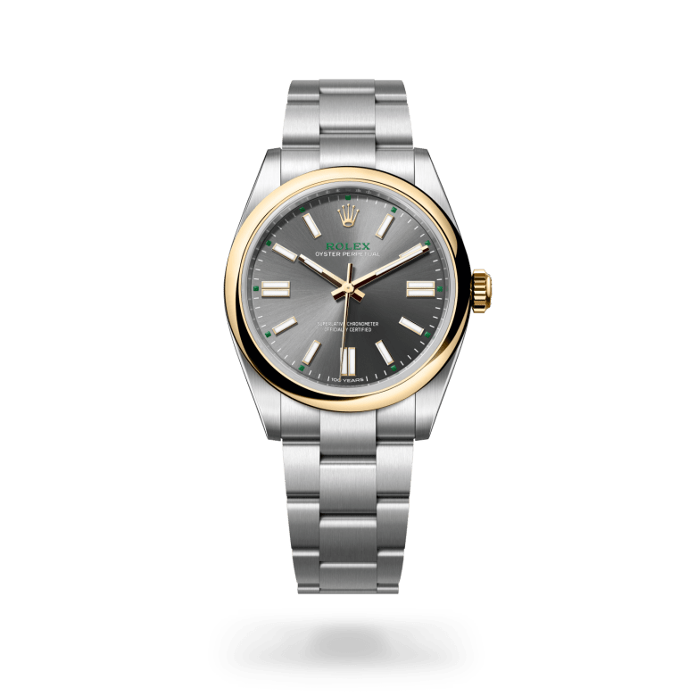 Rolex Oyster Perpetual 41 i Gul Rolesor – Oystersteel kombinert med gult gull med mørk urskive urskive, buet bezel.