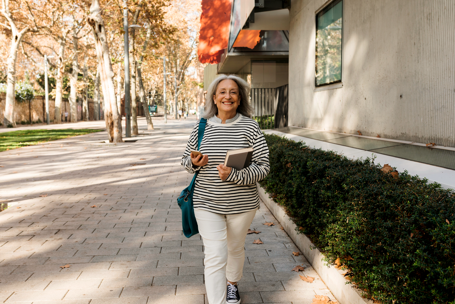 How a Maven Physical Support Coach can improve your pelvic floor health through menopause 