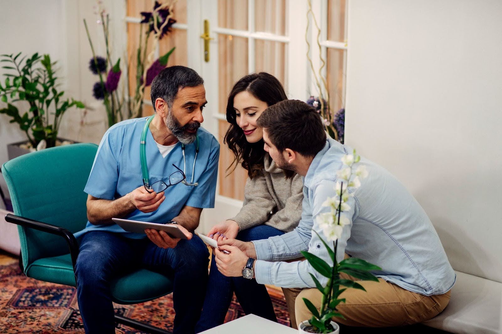 Maven's guide to supporting your partner during fertility treatments 