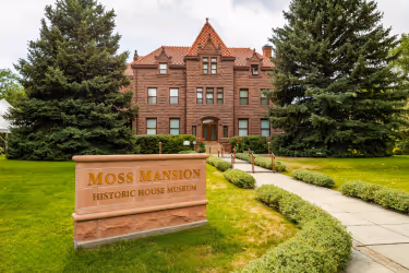 Moss Mansion Tour