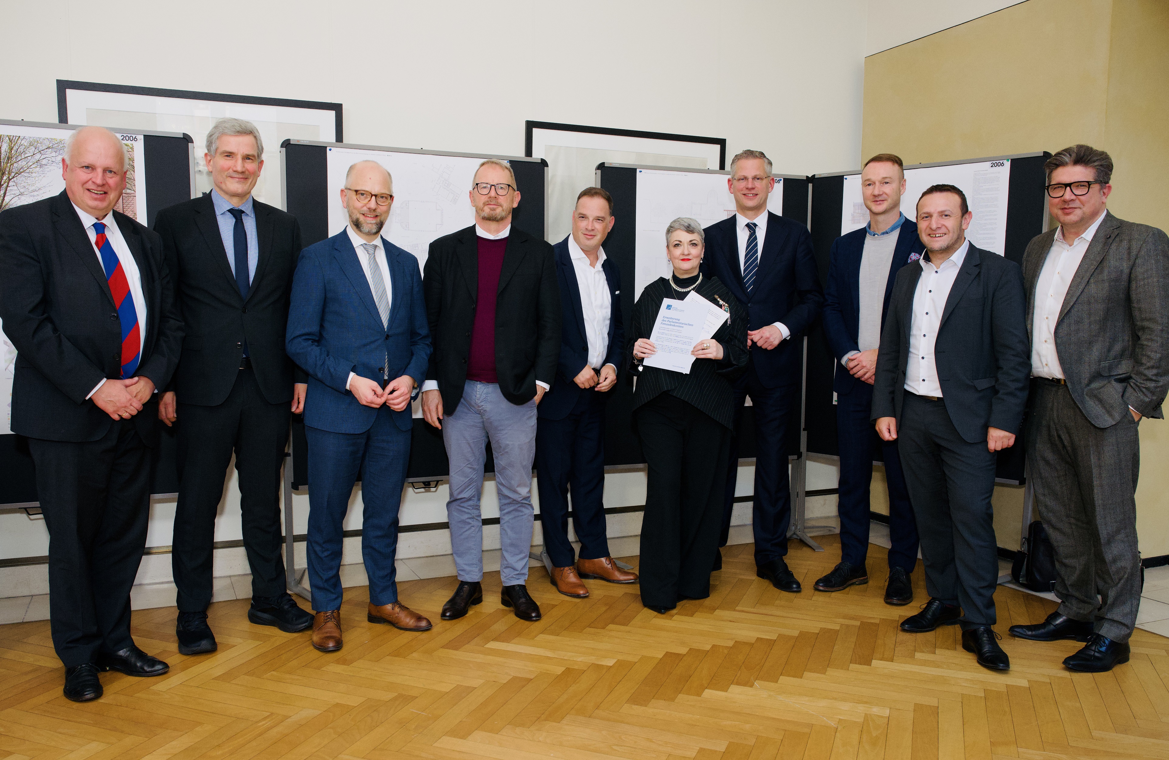 Freundeskreis Bornplatzsynagoge wächst: Bundestagsabgeordnete setzen Zeichen für jüdisches Leben