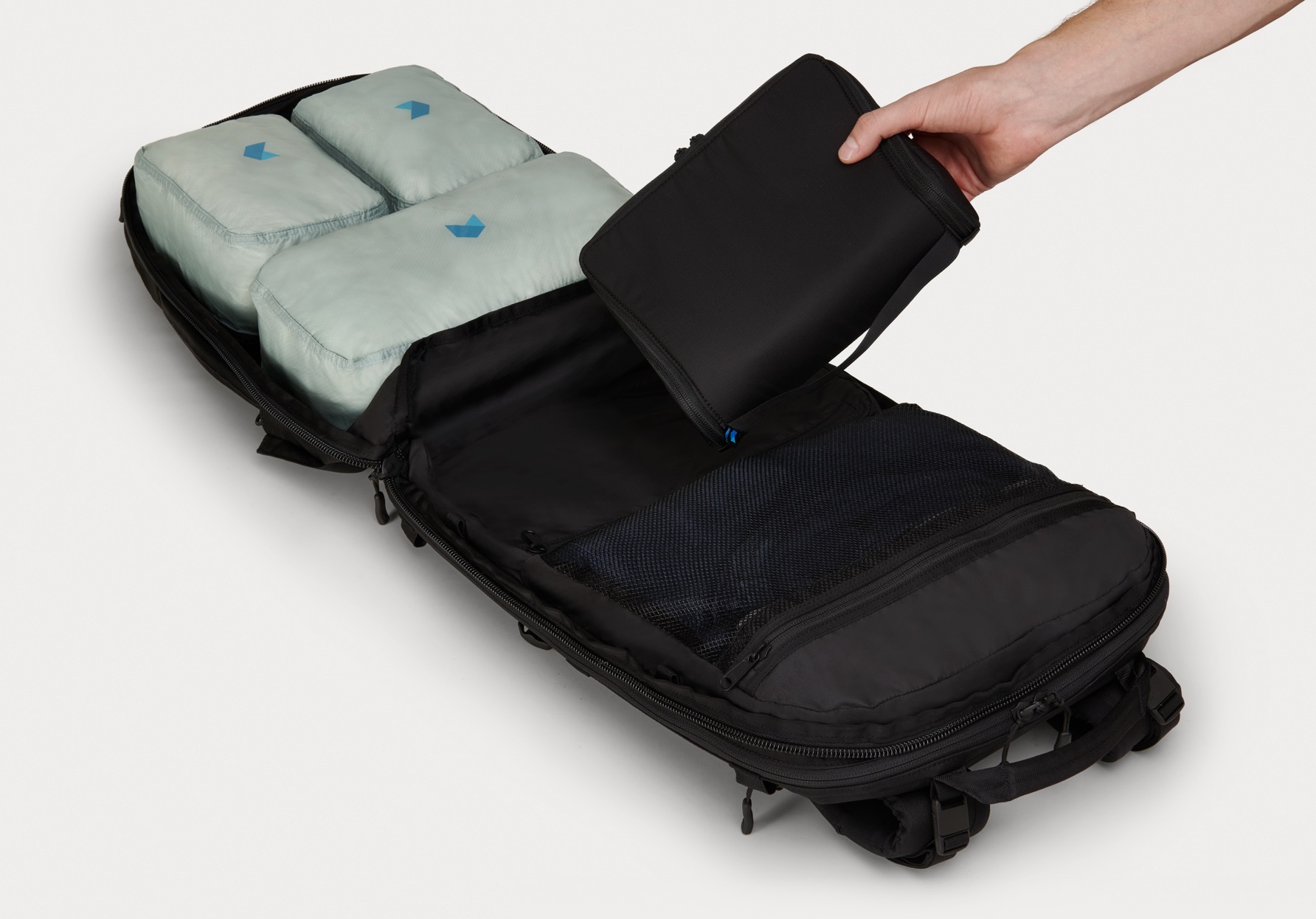 Deep Dive | Carry-on 3.0 Bag | Minaal