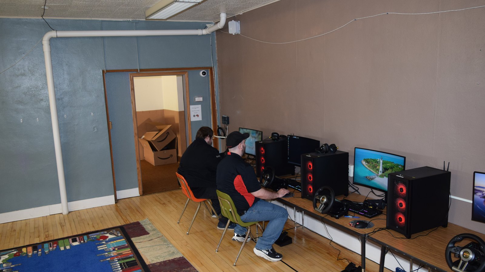 Student stations in a school esports lab built by Smart Computers