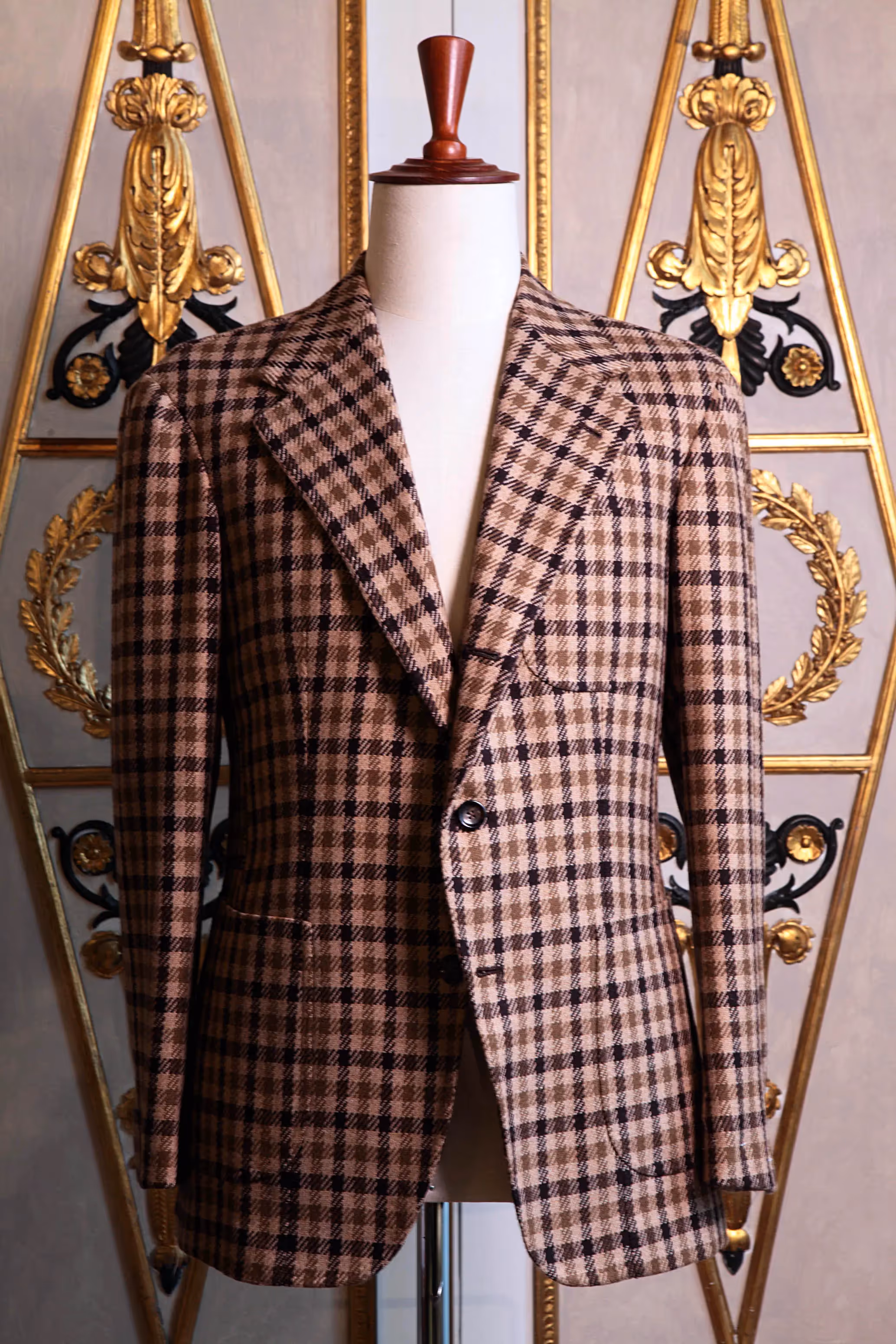 From bespoke tailoring to hand-made ready-to-wear : the ambitious undertaking of Sartoria Dalcuore