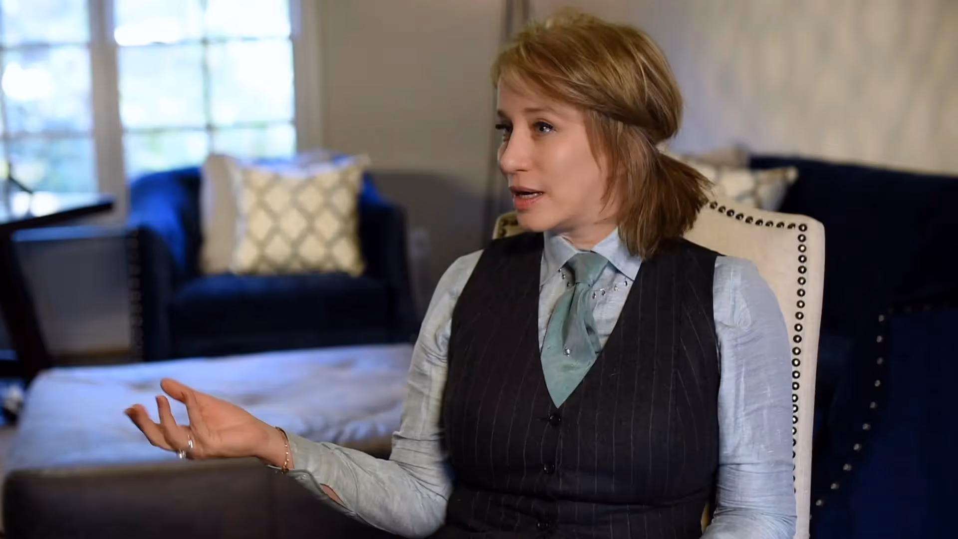 Being a gentleman from a woman's perspective : sartorial talks episode 6