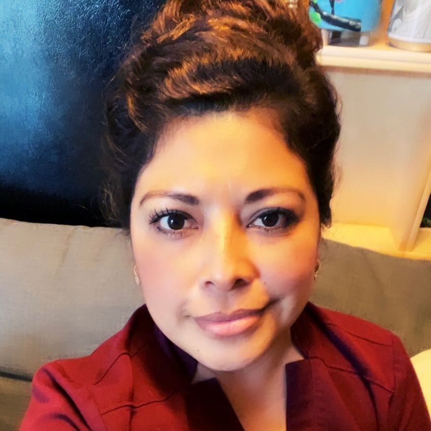 Ana-Cristhyloma@icloud.com-ProfilePhoto