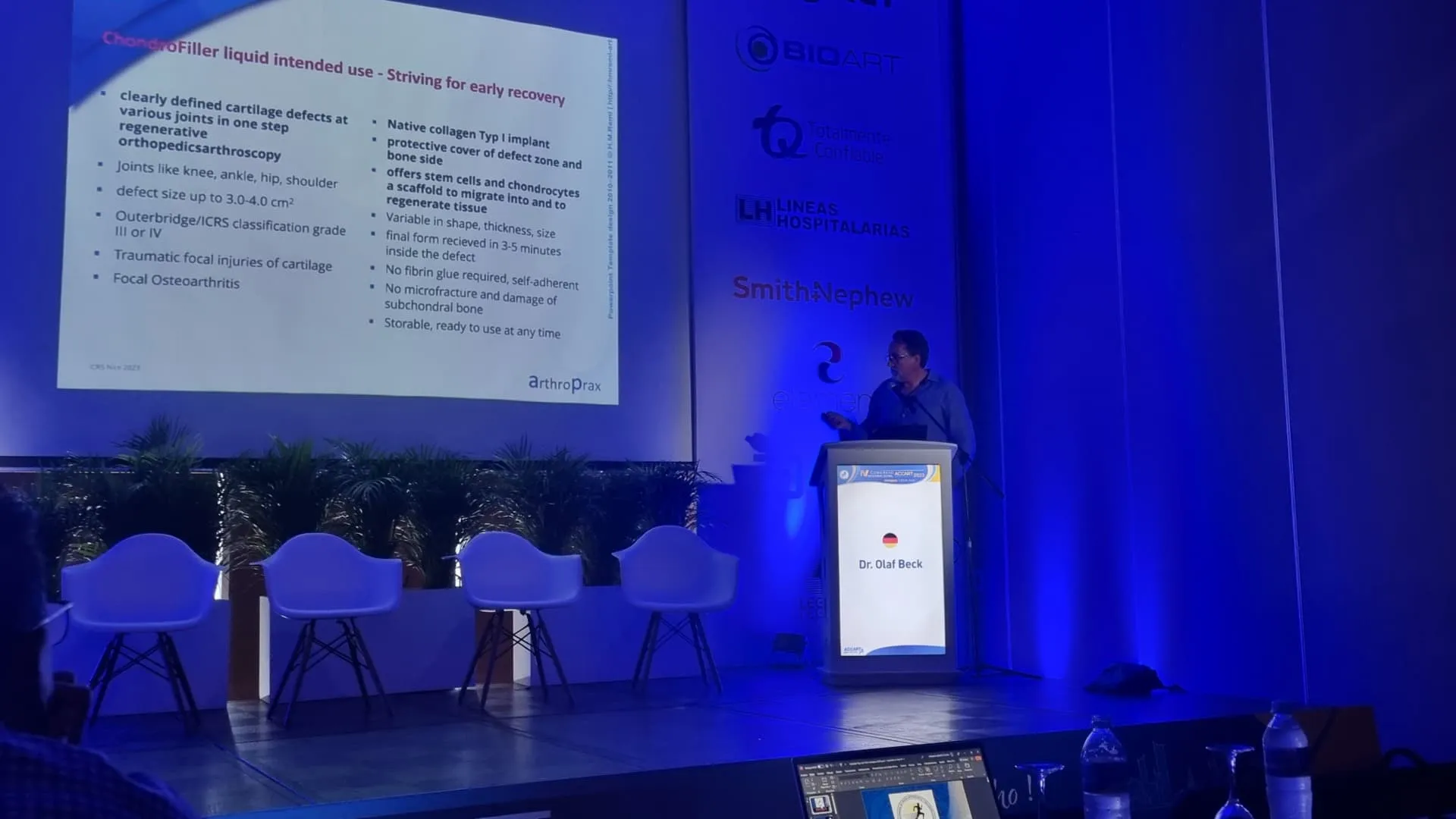 Dr. Olaf Beck auf dem IV. Internationalen ACCART-Kongress 2023 am Rednerpult