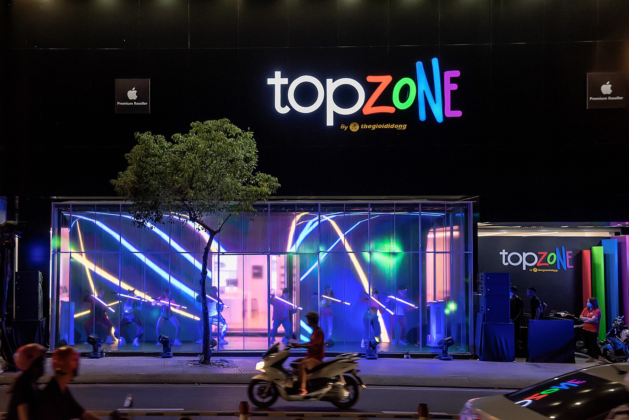TopZone premium Apple reseller store grand opening