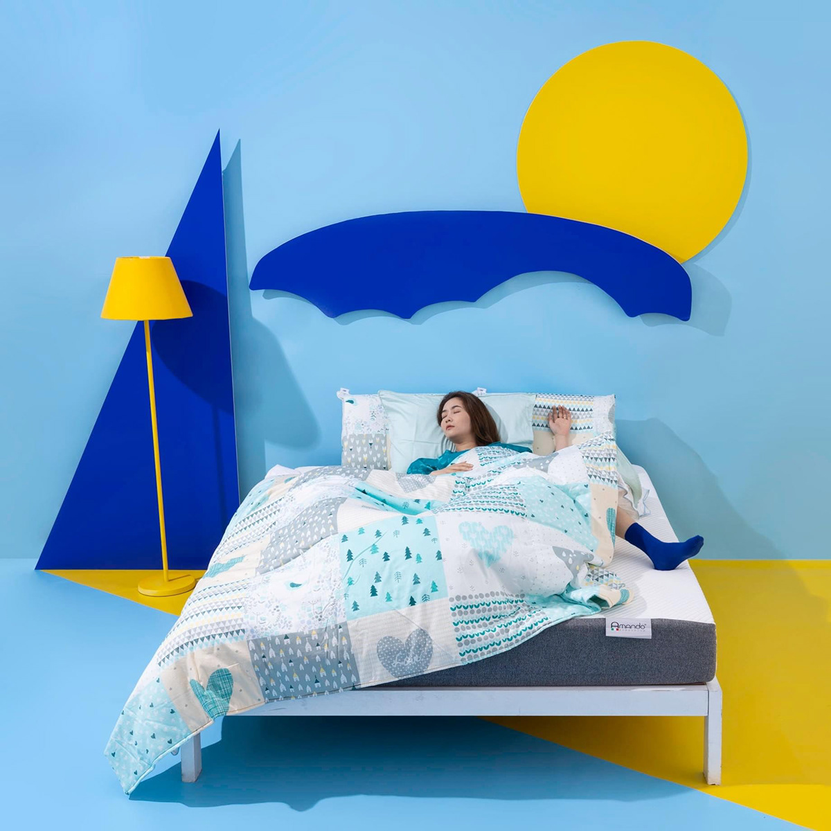 Vua Nệm's advertising uses brand-inspired decor.