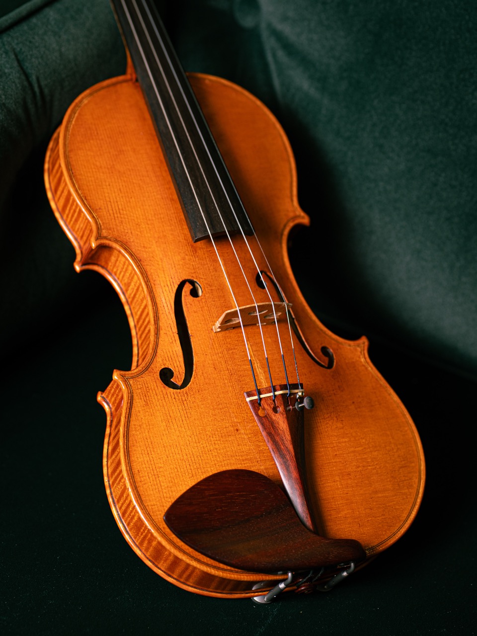 non antiqued violin
