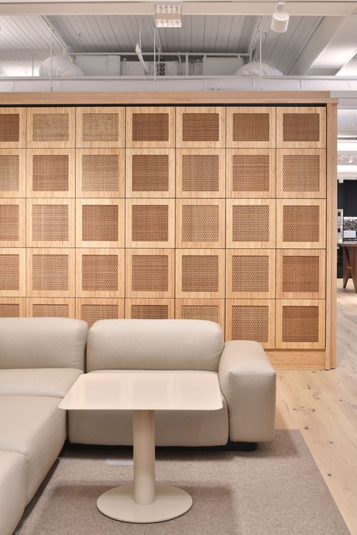 Yellowbox Smart Lockers with User