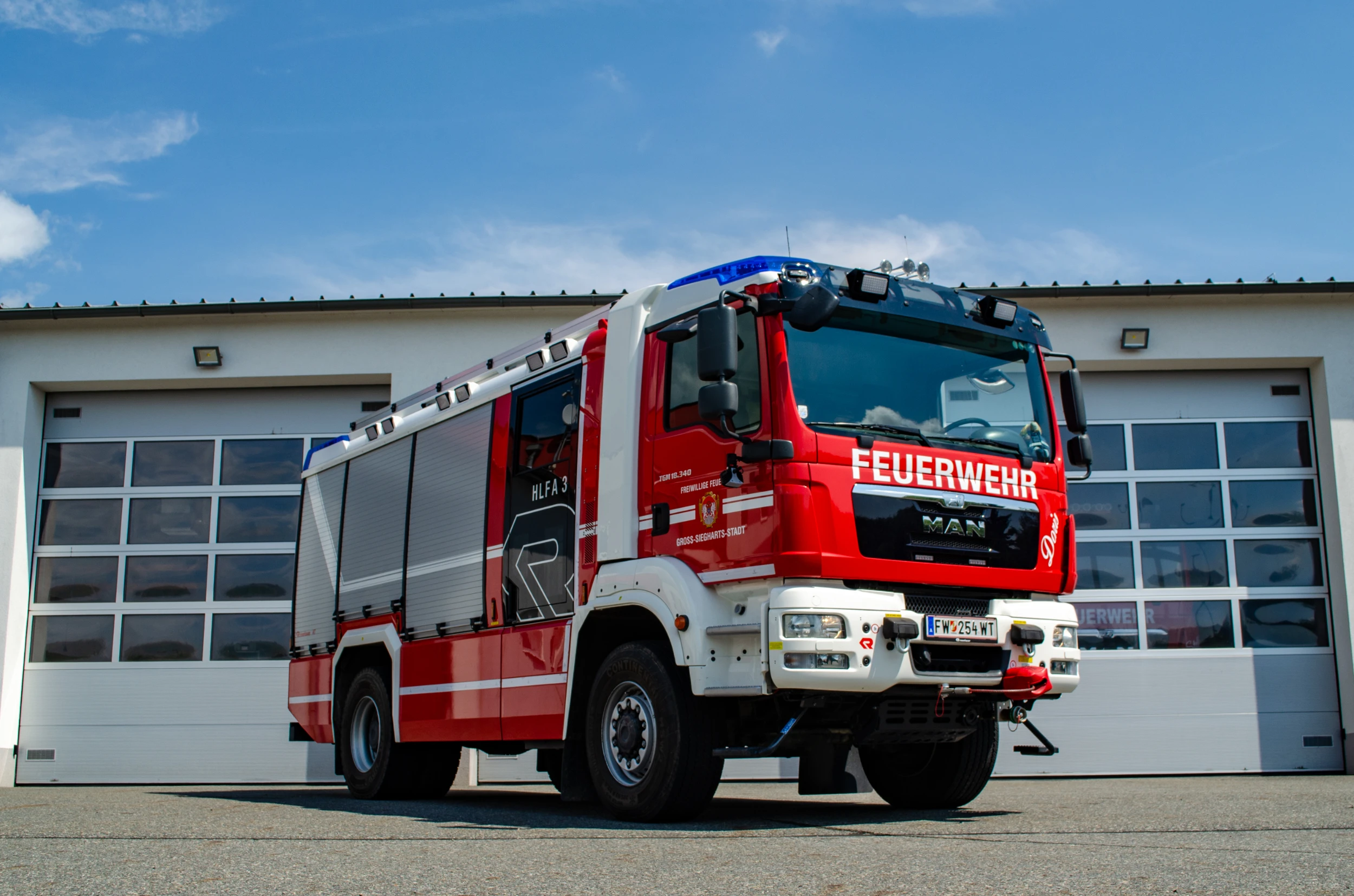 Hifleleistungsfahrzeug - Allrad 3