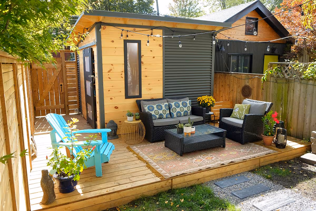 Bar Shed with Double Doors Poolside