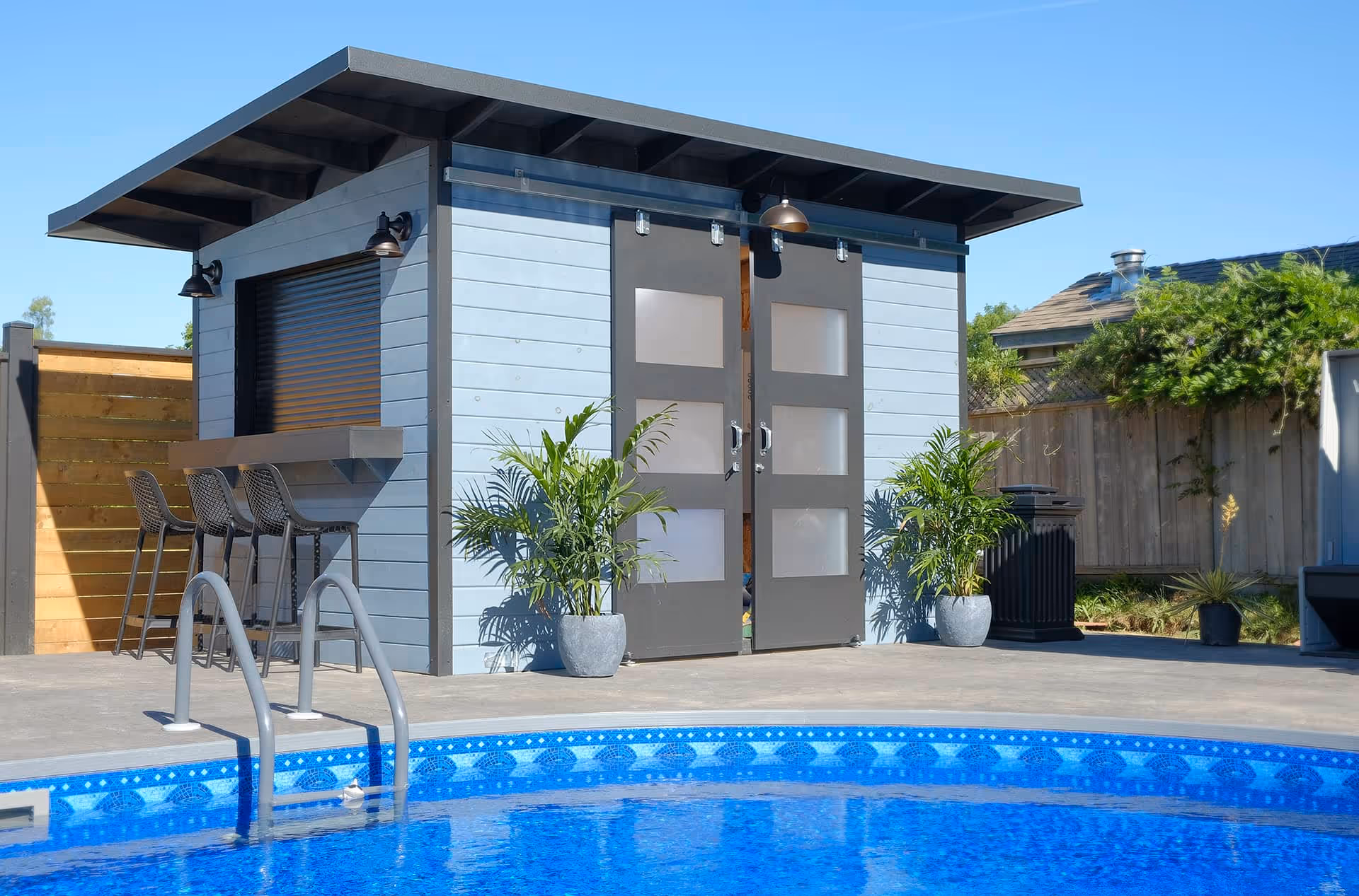 Essential Poolside Bar