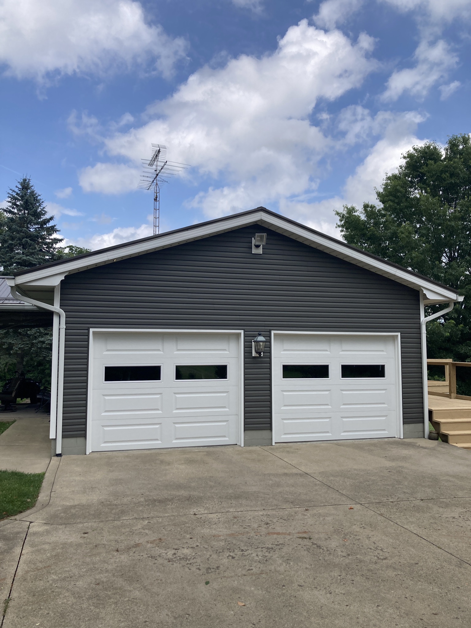 We had our home resided and new garage doors put in and Kline has been great to work with: very professional, thorough, coming back to check everything they did and making any changes necessary. The products are high quality, the workers were fast and thorough and cleaned everything very well. We highly recommend Kline to anyone who is interested in making a change to their home. Our contact was Reuben and he did a super job. We love our new look! We are residents of Ashland County.