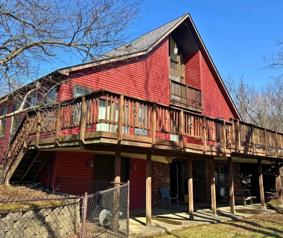 At Kline Home Exteriors, we believe every home has a story—and we’re proud to help bring that story to life through expert craftsmanship and reliable exterior upgrades. This week, we're highlighting projects across four Ohio communities where homeowners trusted us with their vinyl siding, roofing, and more.