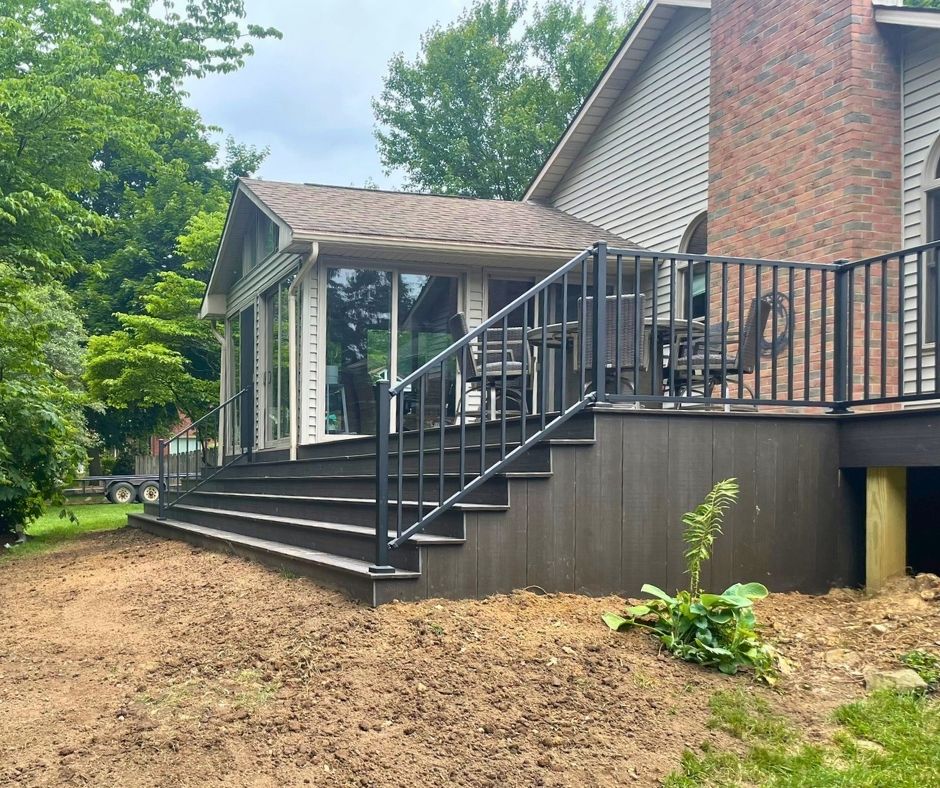 There’s no better time than late spring and early summer to start enjoying your backyard. Whether you’re building from scratch or upgrading your current setup, a professionally installed deck can completely transform your outdoor space. At Kline Home Exteriors, we recently completed several standout decking projects in Minerva, Orrville, and Navarre, OH—each tailored to the homeowner’s style and functional needs.