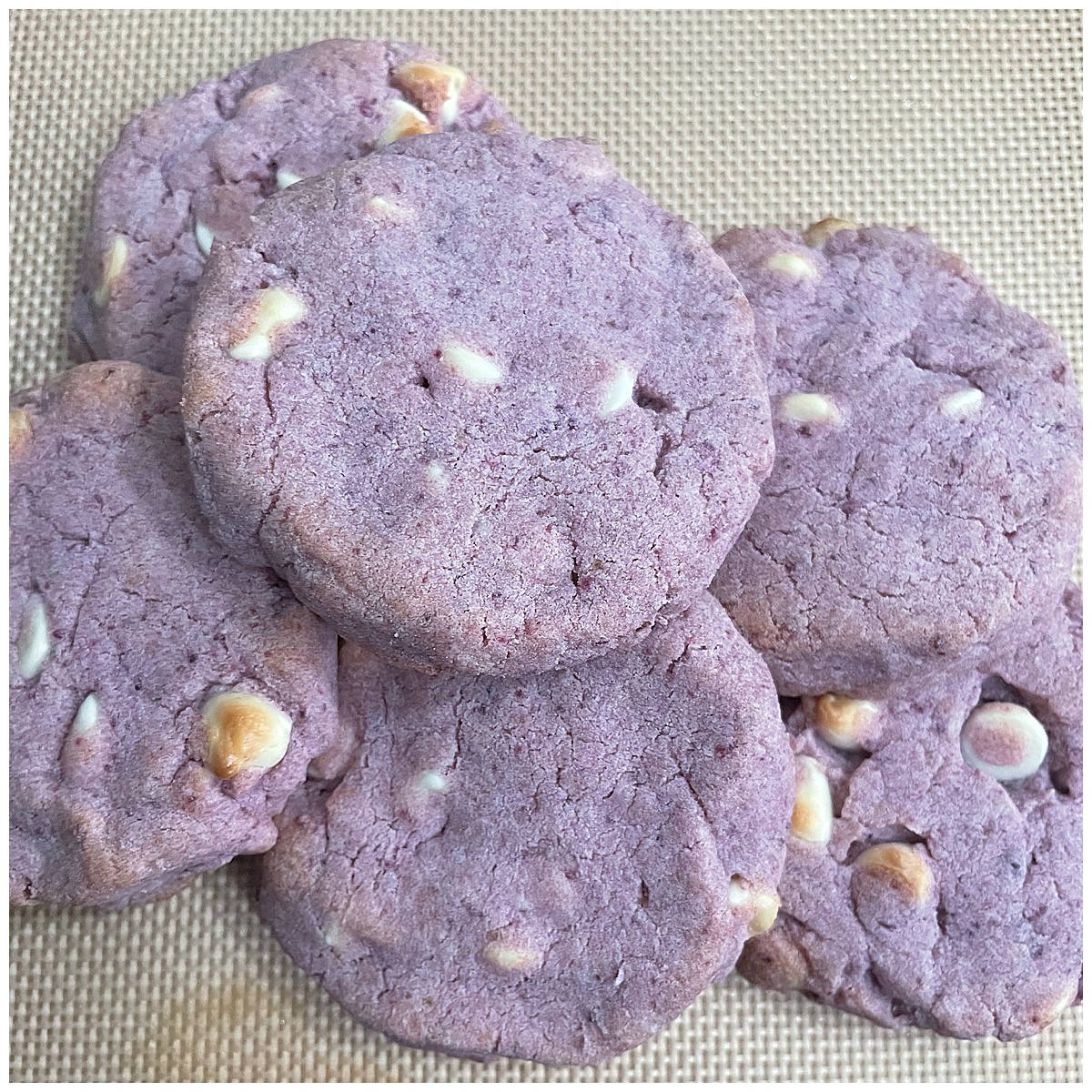 a group of cookies on a table