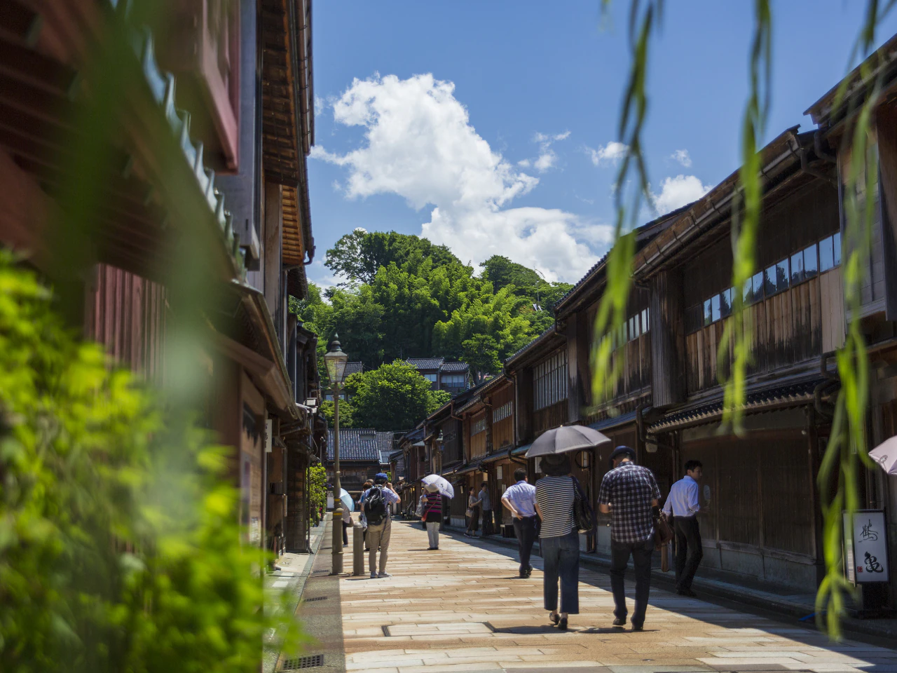Higashi Chaya District