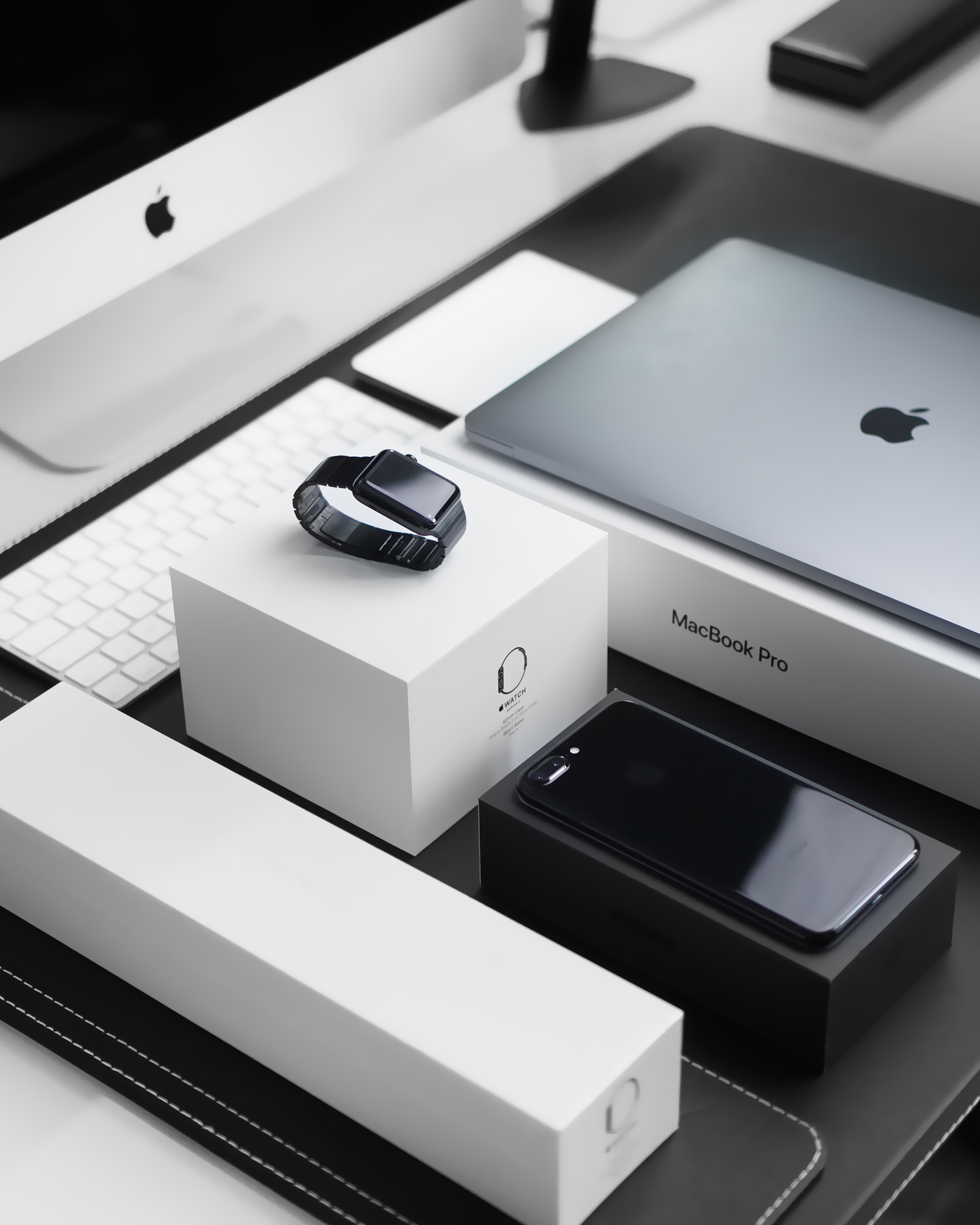 Rigid set-up gift box