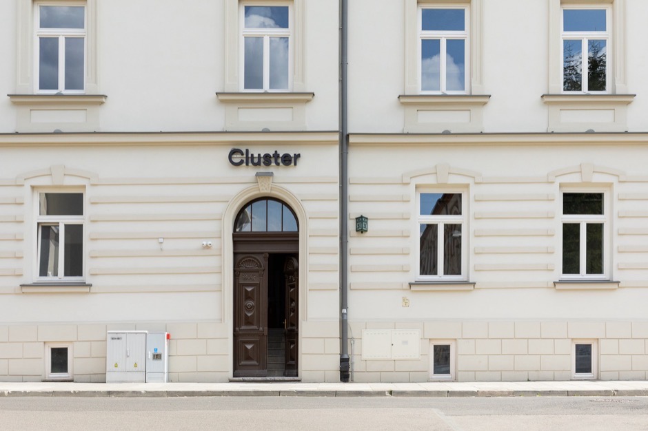 Biuro serwisowane i coworking w Cluster Kraków Stare Podgórze — Zamoyskiego 24