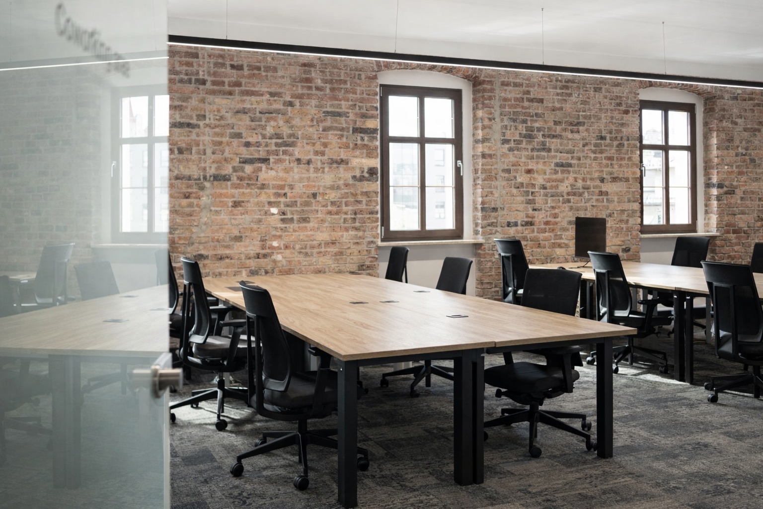 Biuro serwisowane Cluster Katowice — przestrzeń do pracy