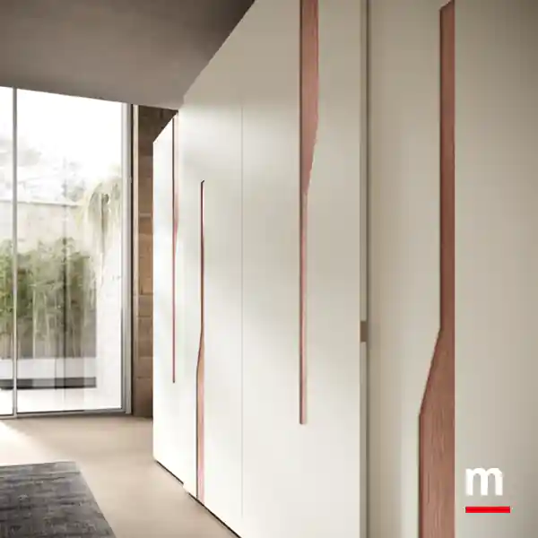 Armadio scorrevole Brezza con 4 ante in Bianco laminato e inserto Oro Rosa Moretti Compact Giorno Notte