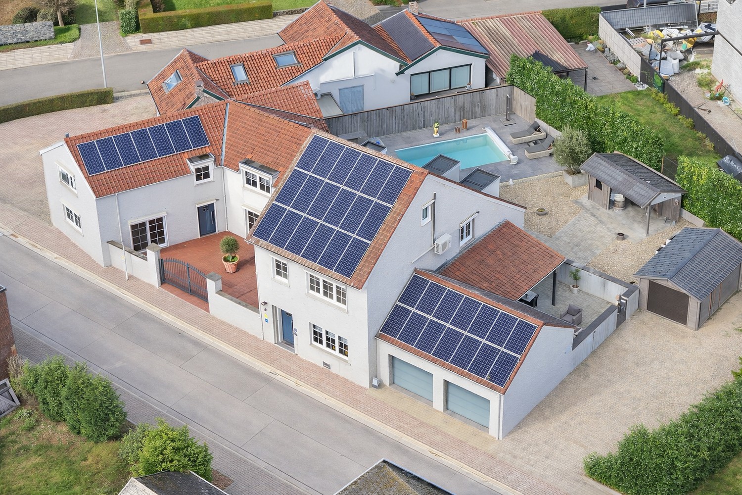 Karaktervolle woning met B&B in Veldwezelt