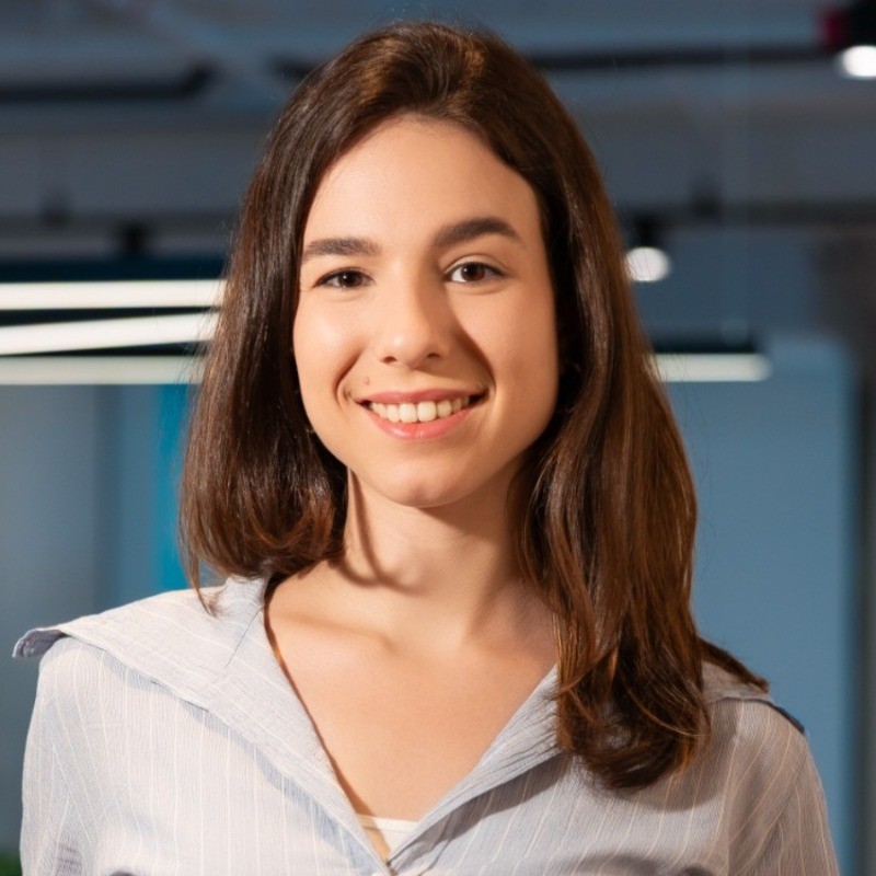Adriane Falsarella