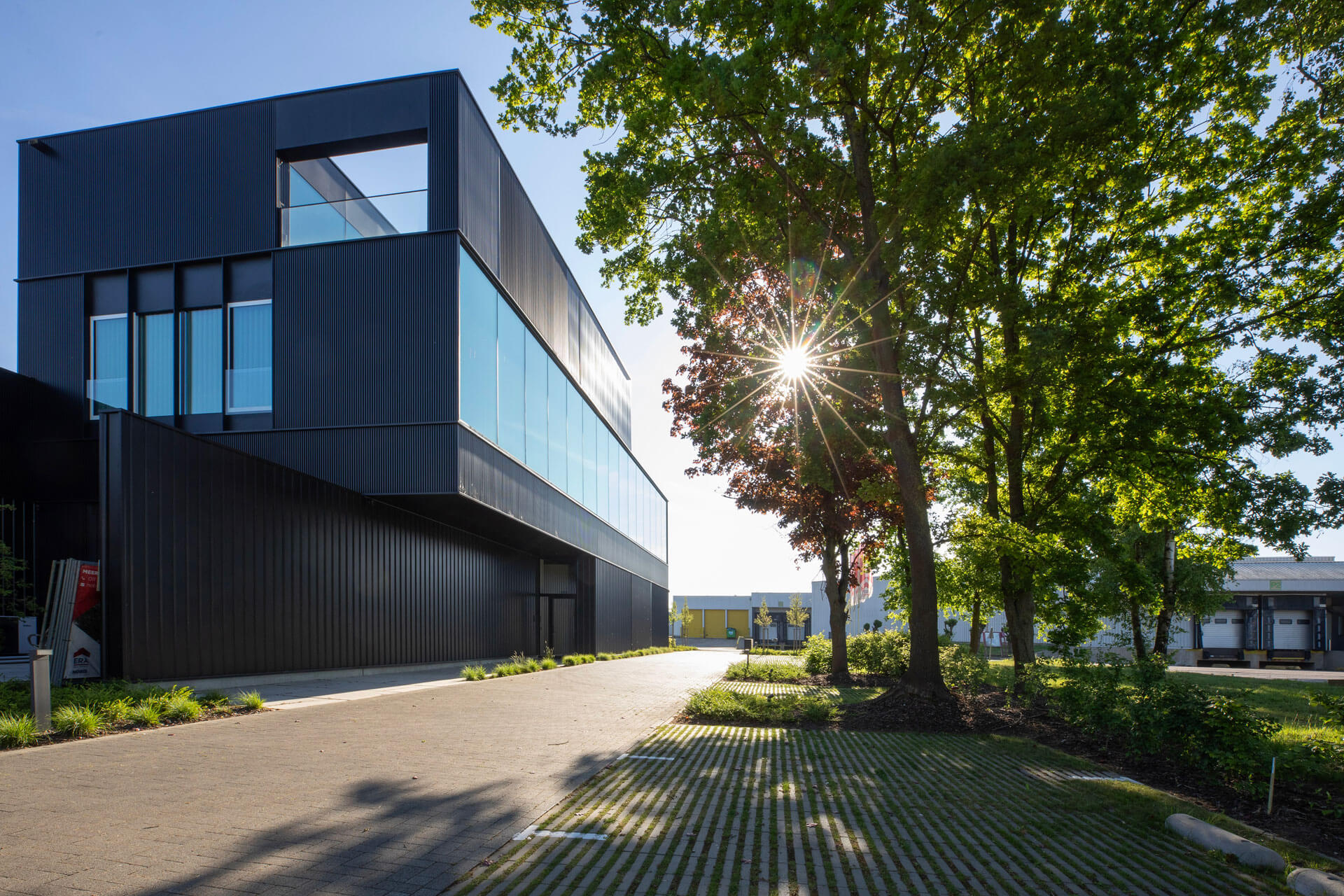 BOND. Architectuur - Commercieel - Herk-de-Stad - 6 bedrijfsunits