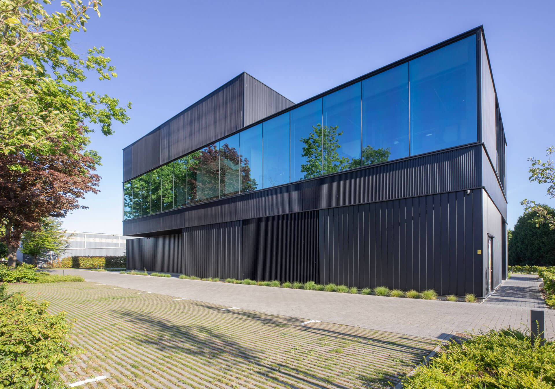 BOND. Architectuur - Commercieel - Herk-de-Stad - 6 bedrijfsunits