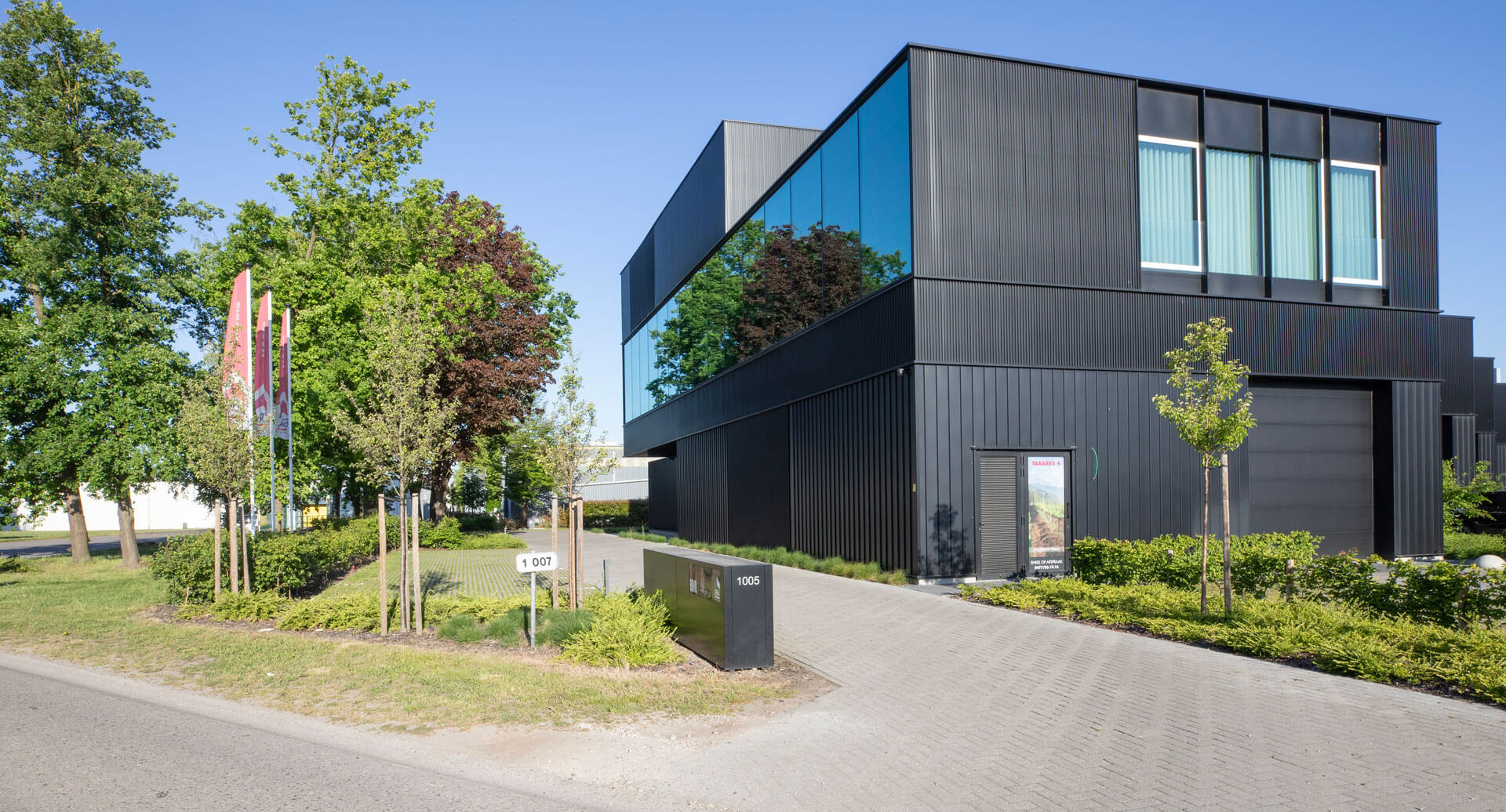 BOND. Architectuur - Commercieel - Herk-de-Stad - 6 bedrijfsunits