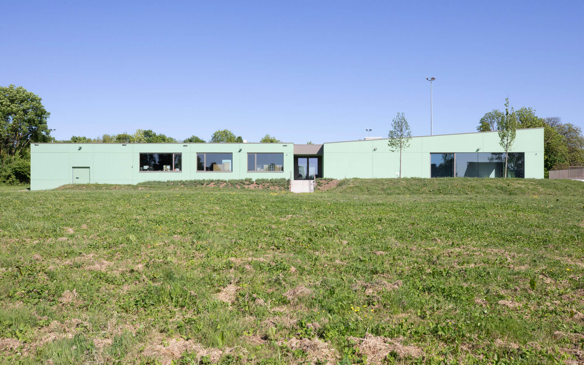 BOND. Architectuur - Publiek - Nieuwerkerken - polyvalent gebouw