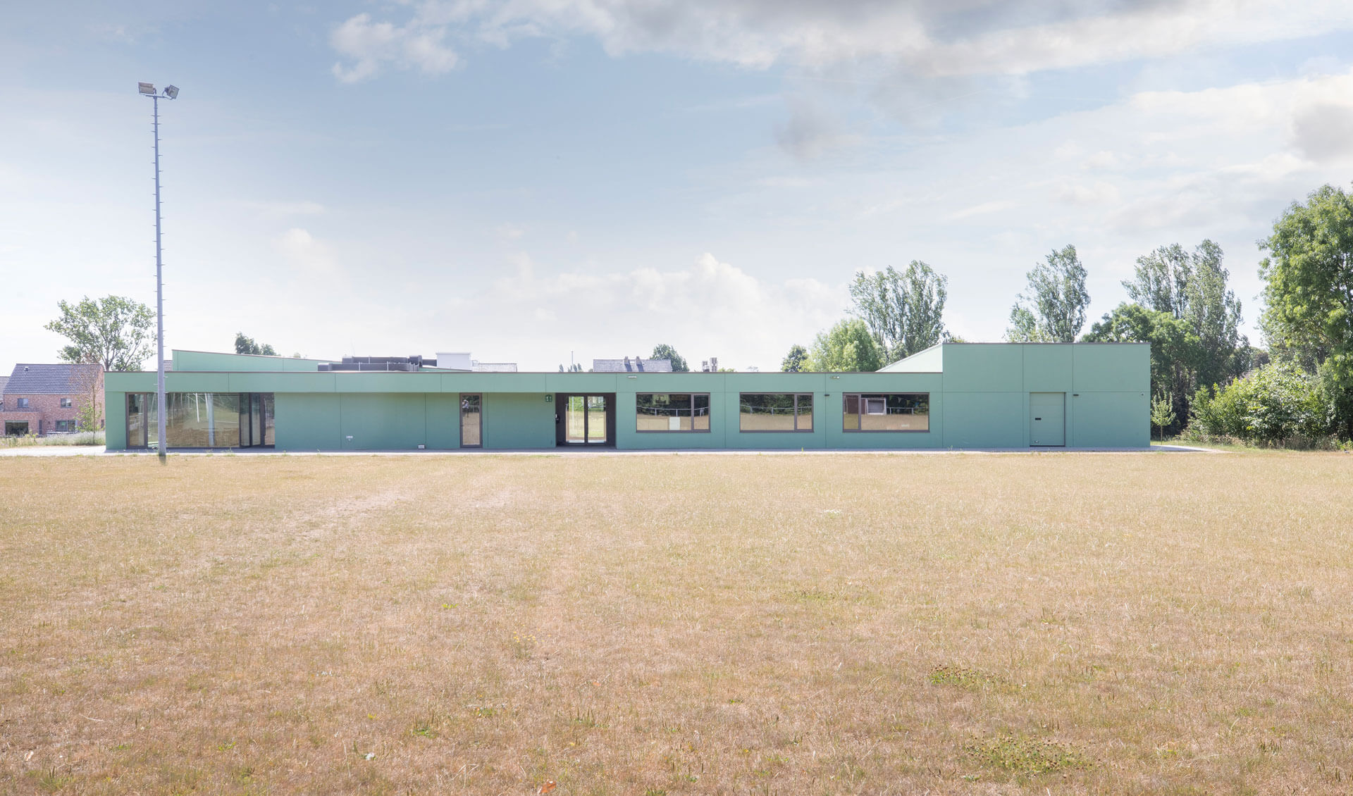 BOND. Architectuur - Publiek - Nieuwerkerken - polyvalent gebouw
