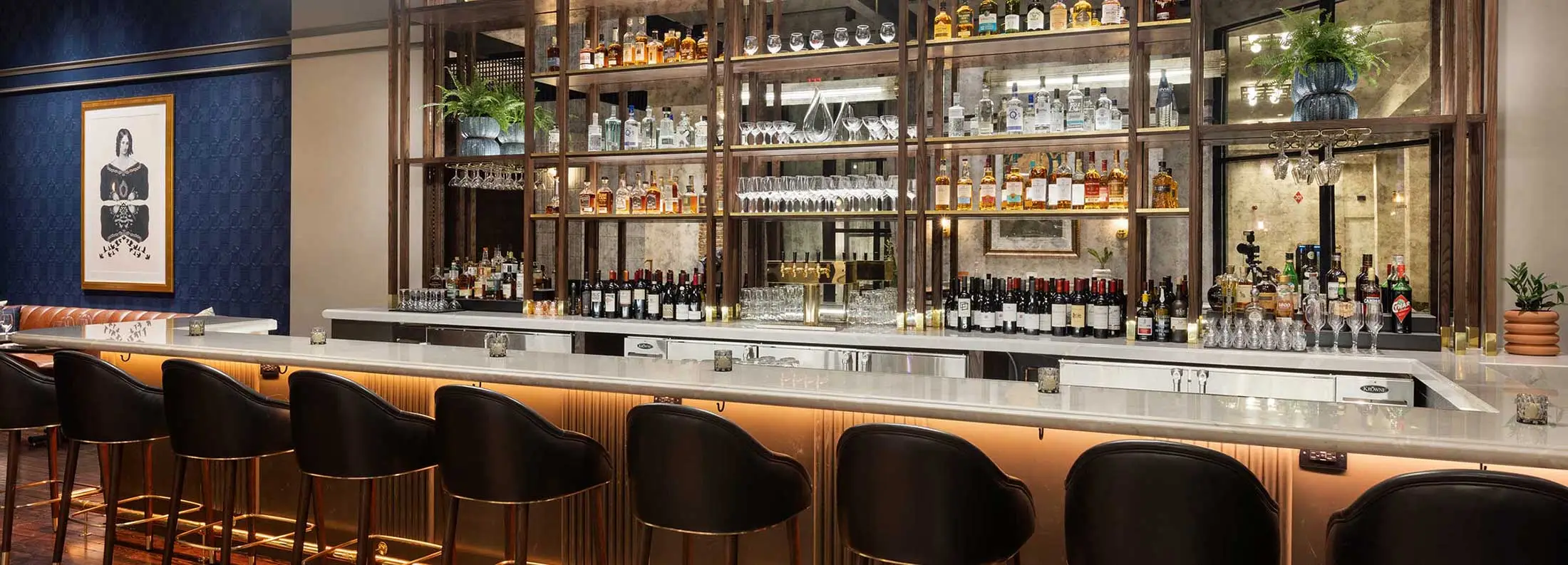 Revivalist restaurant bar and lounge, hotel in Huntsville, 106 Jefferson