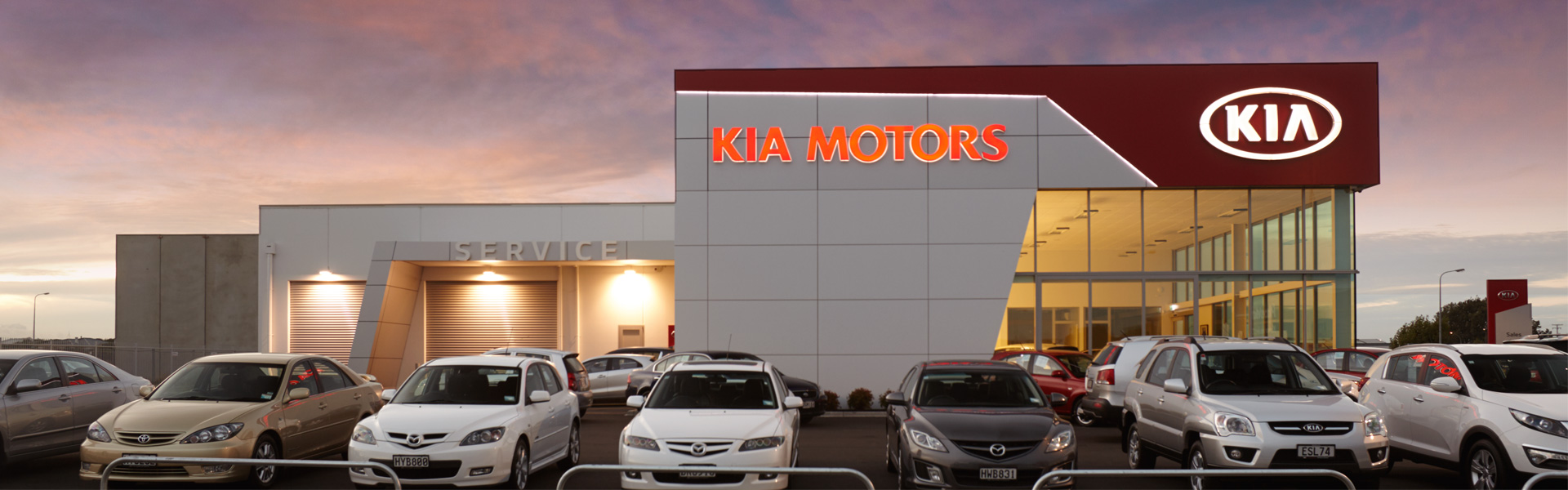 Downey Construction: Kia Dealership Cleaning