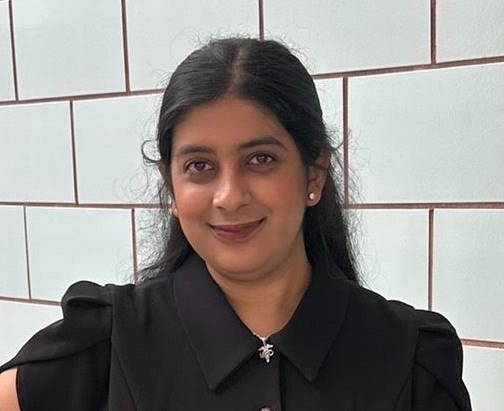 Our Interview With Salina Mansukhani, Pre-Medical Student At University of Holy Cross