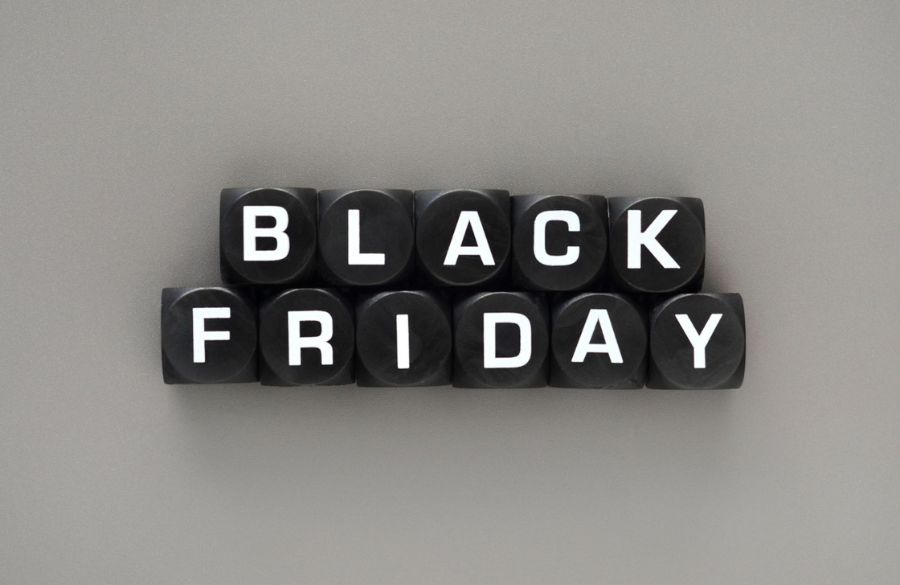 39 prosenttia ostaa Black Fridaysta velaksi
