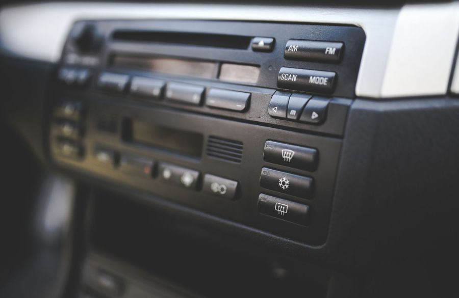 Viime vuonna radiota kuunteli viikoittain 83 prosenttia suomalaisista