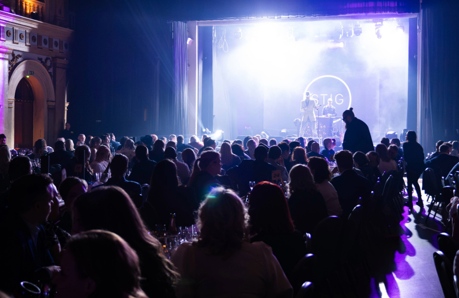 Tapahtuma-alan Evento Awardsit jaettiin – vuoden promootiosta vastasivat metallifestivaali ja hautaustoimisto