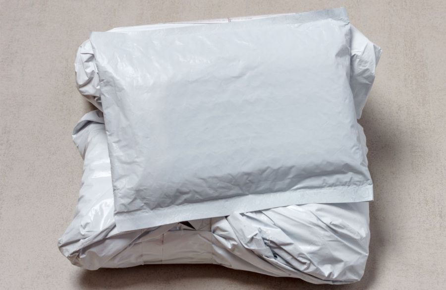 Uusi tullimaksu vähensi kiinapakettien määrää romahdusmaisesti