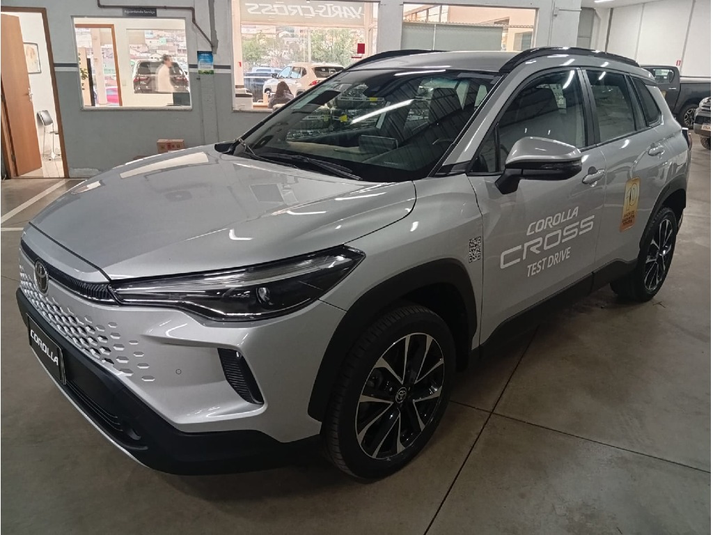 Toyota Corolla Cross 2025 à venda