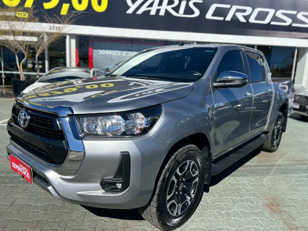 TOYOTA HILUX 2.8 D-4D TURBO DIESEL CD SRV 4X4 AUTOMÁTICO - SET2E05 SET2E05