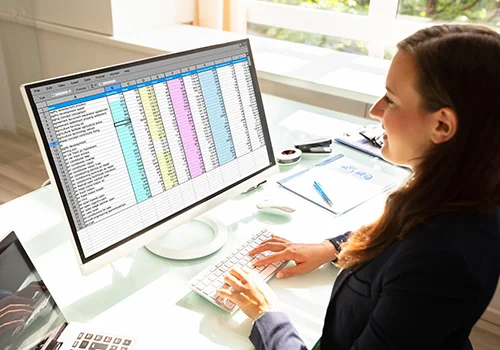 accounting-desk