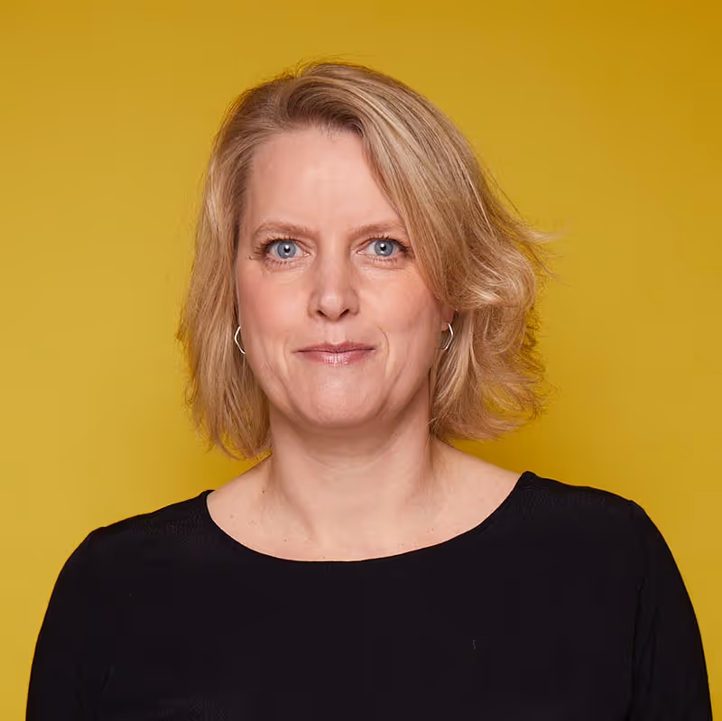 Portret van Marloes ter Voort. Journalist/tekstschijver en radactioneel projecrleider