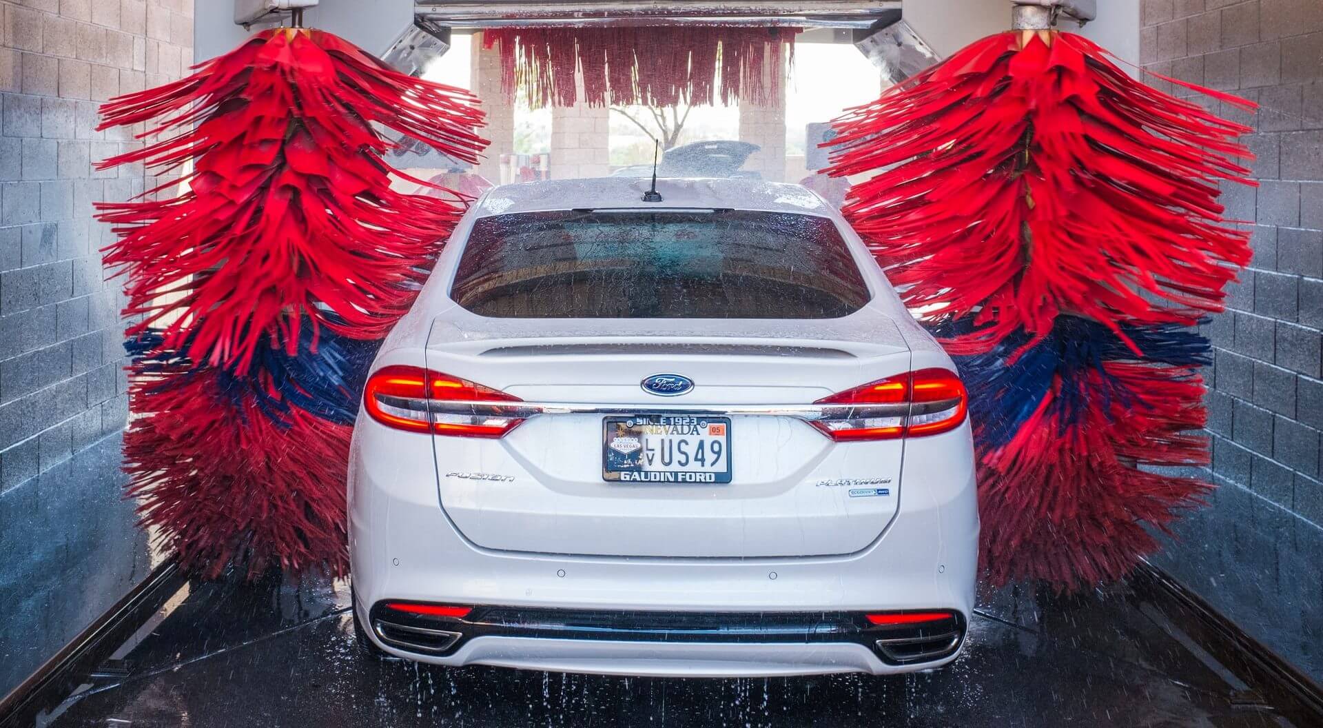 LSM reduces wasted ad spend and boosts campaign efficiency for Driven Brands on Social | WeatherAds Case Studies