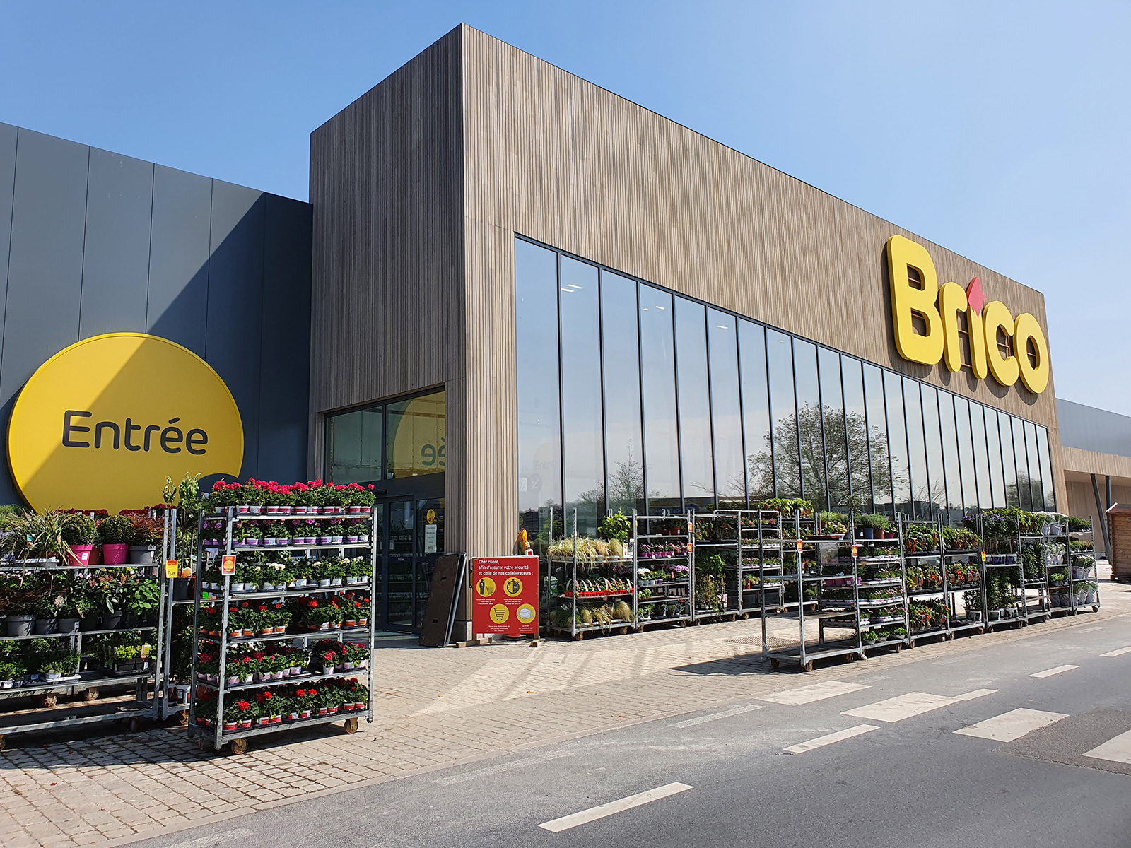 Semetis drives instore footfall for DIY chain Brico using thermally-activated ads on Social, Display and YouTube | WeatherAds Case Studies