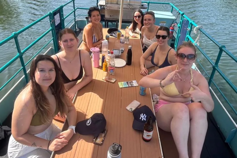Self Drive Picnic Boat Hire